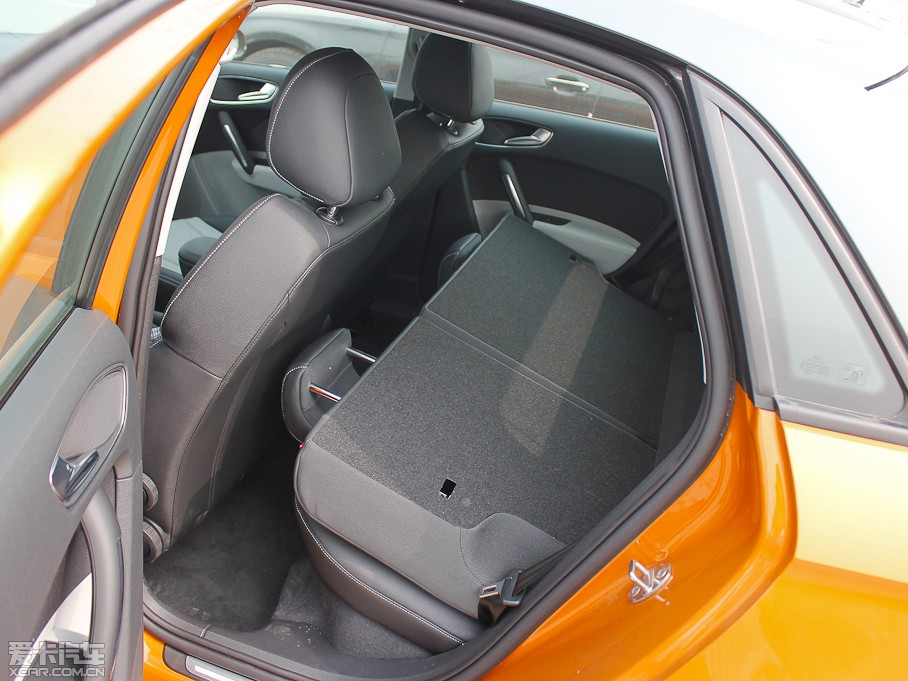 2013WA1 30 TFSI Sportback Ego plus