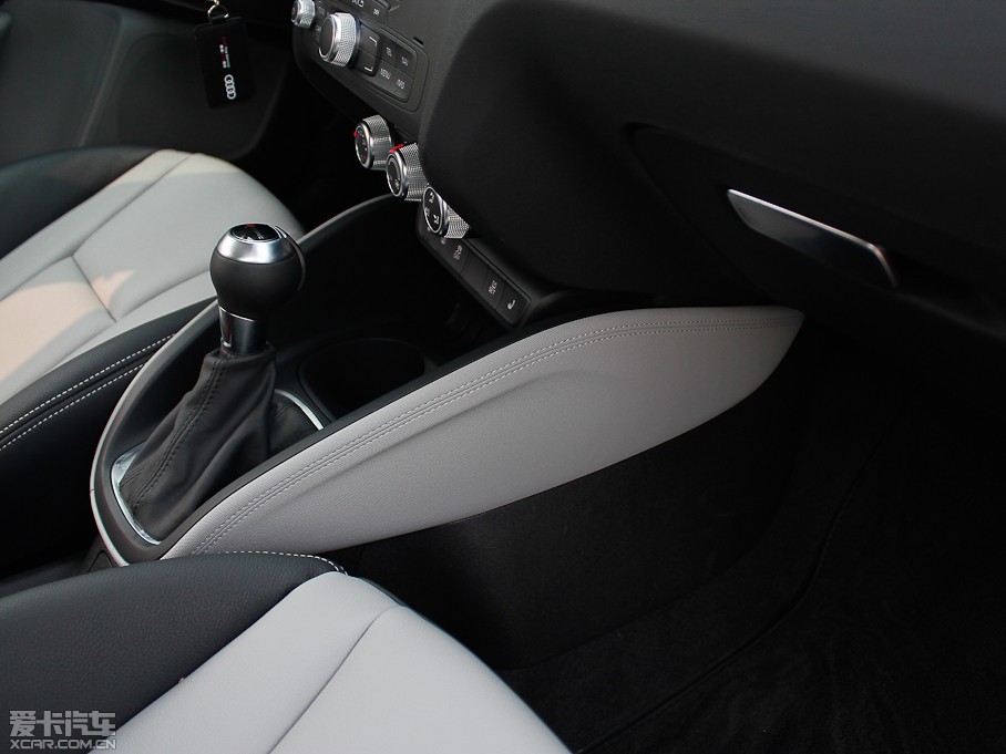 2013?yun)WA1 30 TFSI Sportback Ego plus