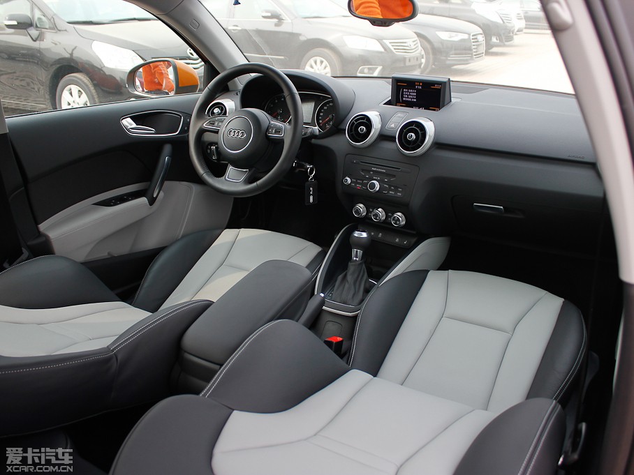 2013WA1 30 TFSI Sportback Ego plus