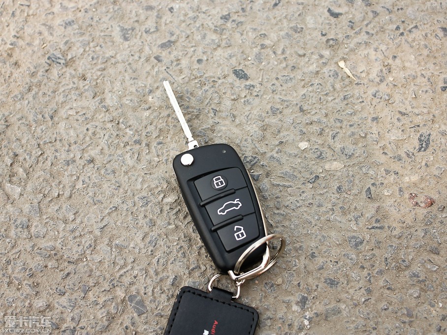 2013WA1 30 TFSI Sportback Ego plus