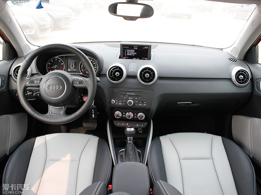 2013WA1 30 TFSI Sportback Ego plus