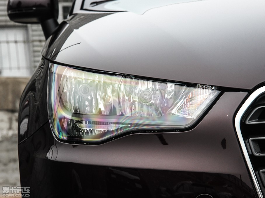 2013WA1 30 TFSI Sportback Urban