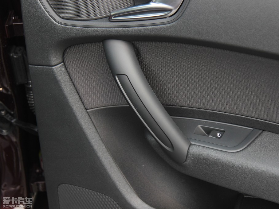 2013?yun)WA1 30 TFSI Sportback Urban