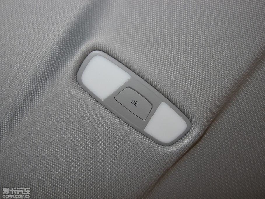 2013WA1 30 TFSI Sportback Urban