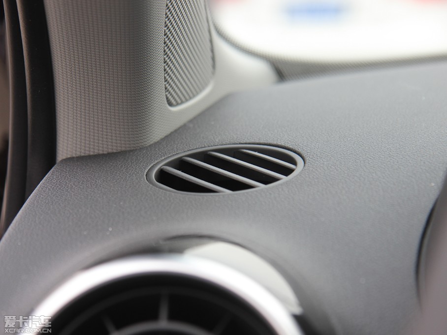 2013WA1 30 TFSI Sportback Urban