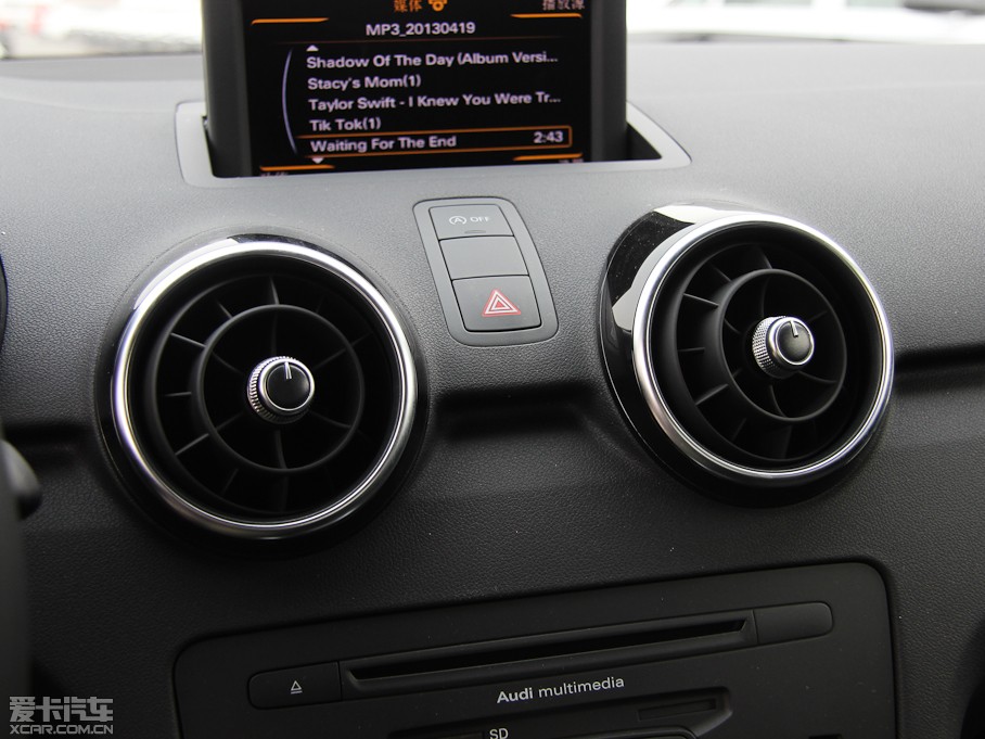 2013WA1 30 TFSI Sportback Urban