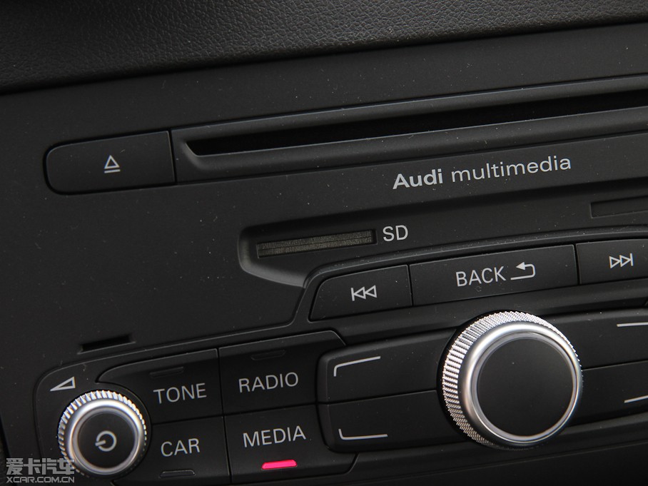 2013WA1 30 TFSI Sportback Urban