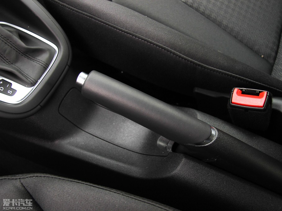 2013WA1 30 TFSI Sportback Urban