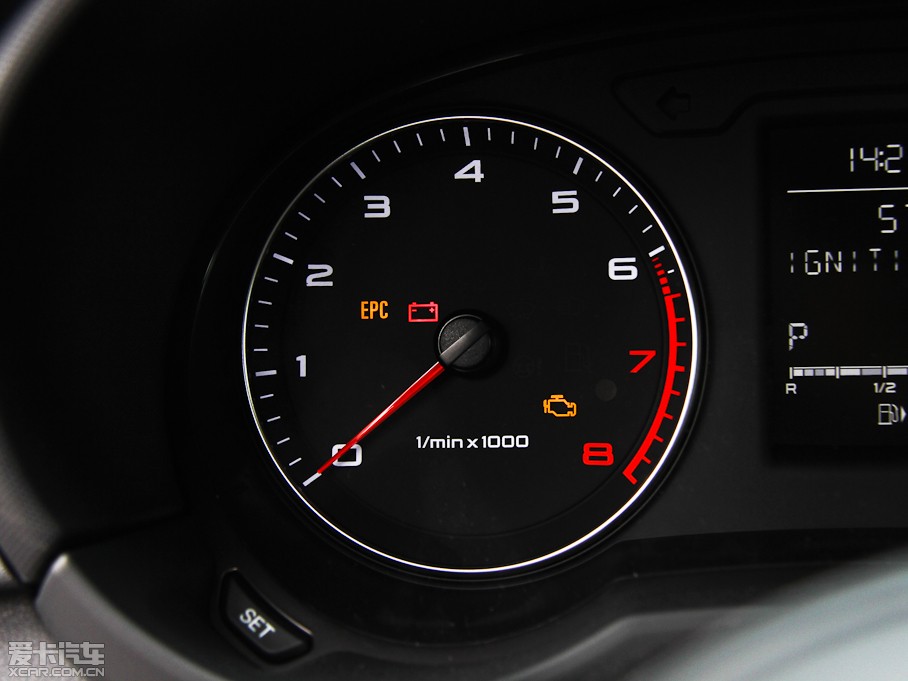 2013WA1 30 TFSI Sportback Urban