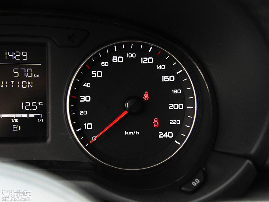 2013WA1 30 TFSI Sportback Urban