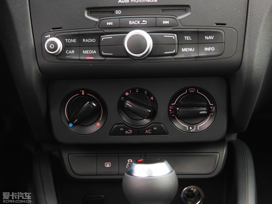 2013WA1 30 TFSI Sportback Urban