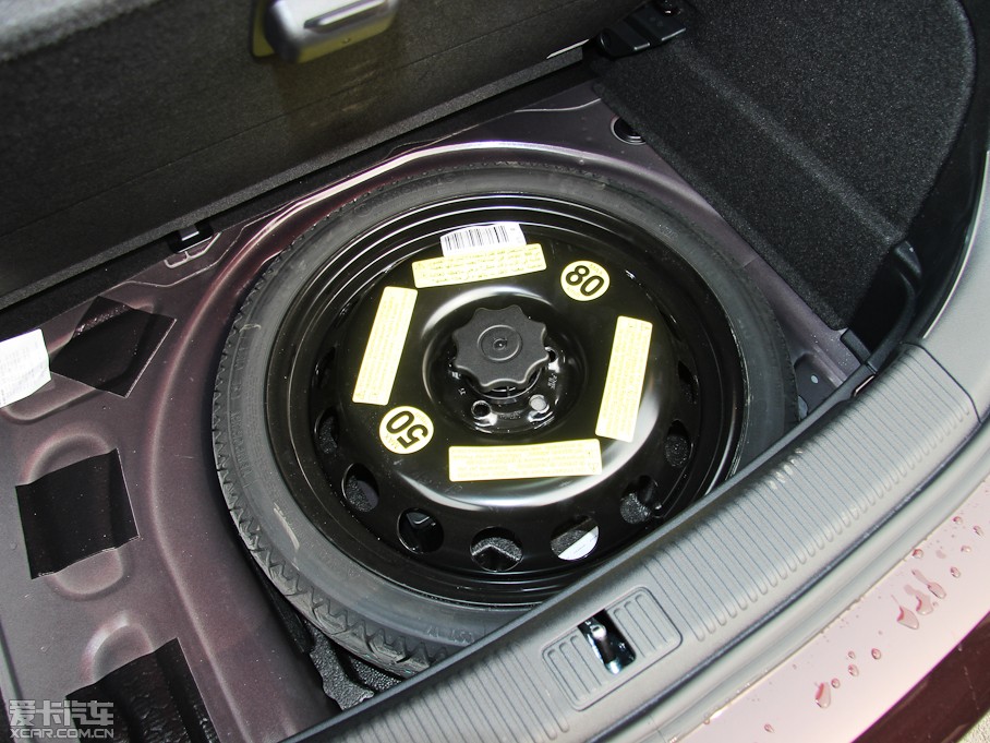 2013WA1 30 TFSI Sportback Urban