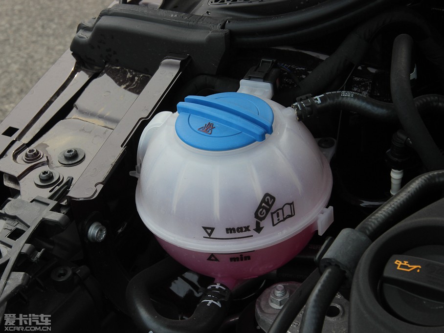 2013WA1 30 TFSI Sportback Urban