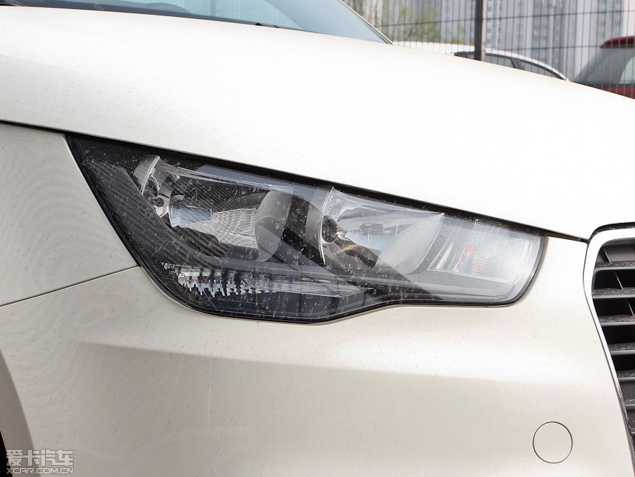 2013WA1 30 TFSI Sportback Urban