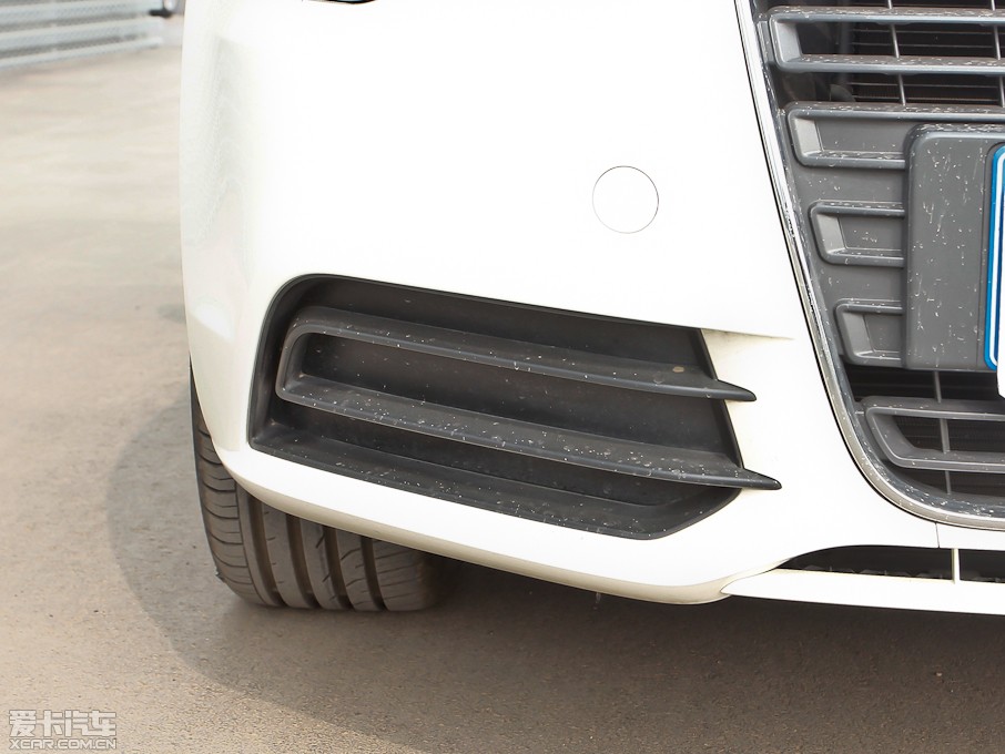 2013WA1 30 TFSI Sportback Urban