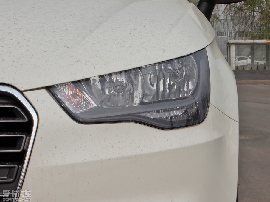 2013WA1 30 TFSI Sportback Urban