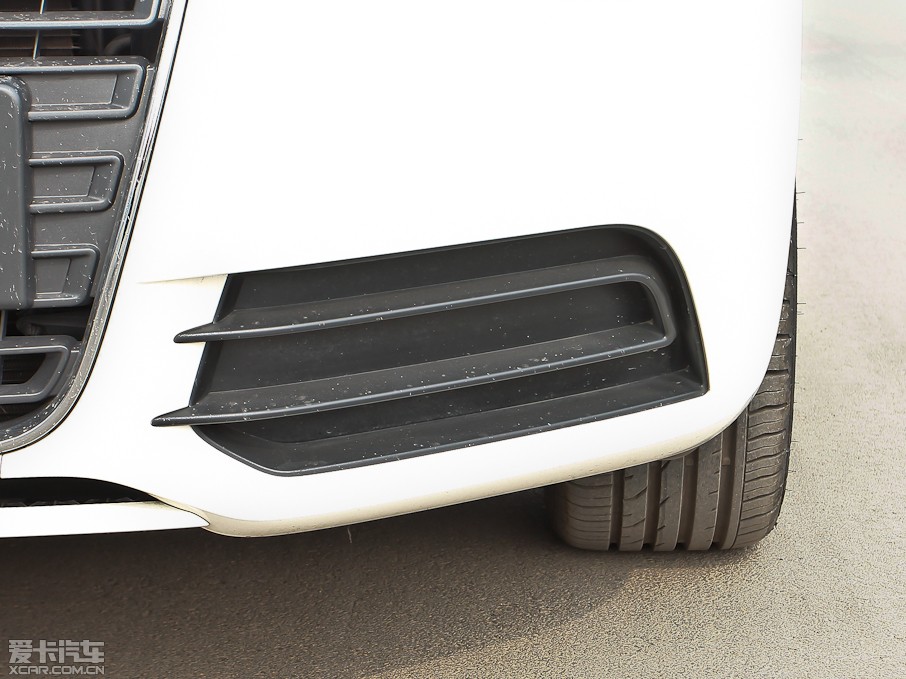 2013WA1 30 TFSI Sportback Urban