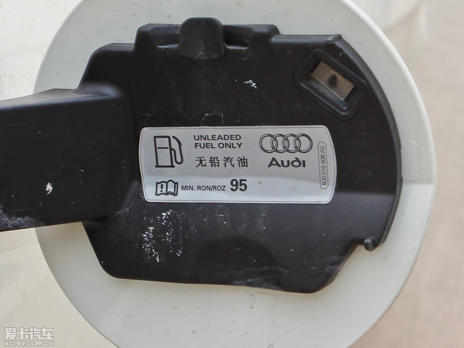 2013WA1 30 TFSI Sportback Urban