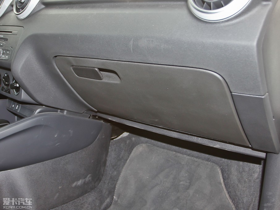 2013WA1 30 TFSI Sportback Urban