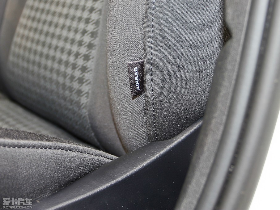 2013WA1 30 TFSI Sportback Urban