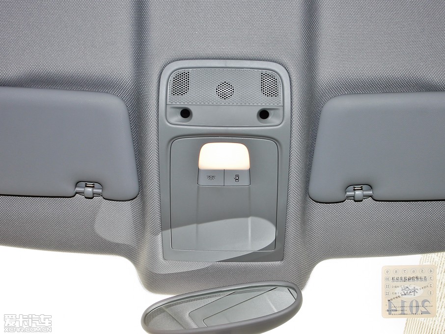 2013?yun)WA1 30 TFSI Sportback Urban