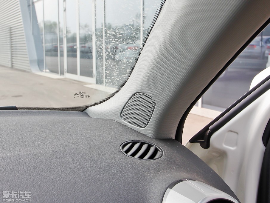 2013?yun)WA1 30 TFSI Sportback Urban