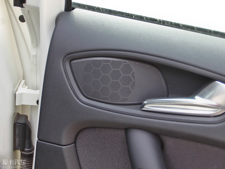 2013WA1 30 TFSI Sportback Urban