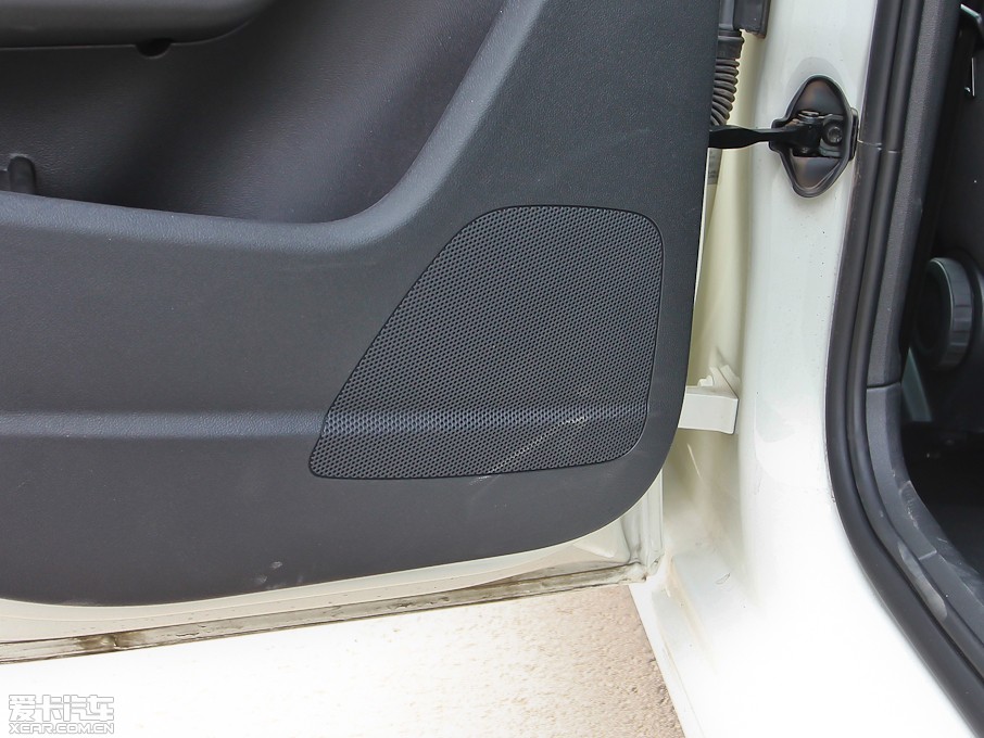 2013?yun)WA1 30 TFSI Sportback Urban