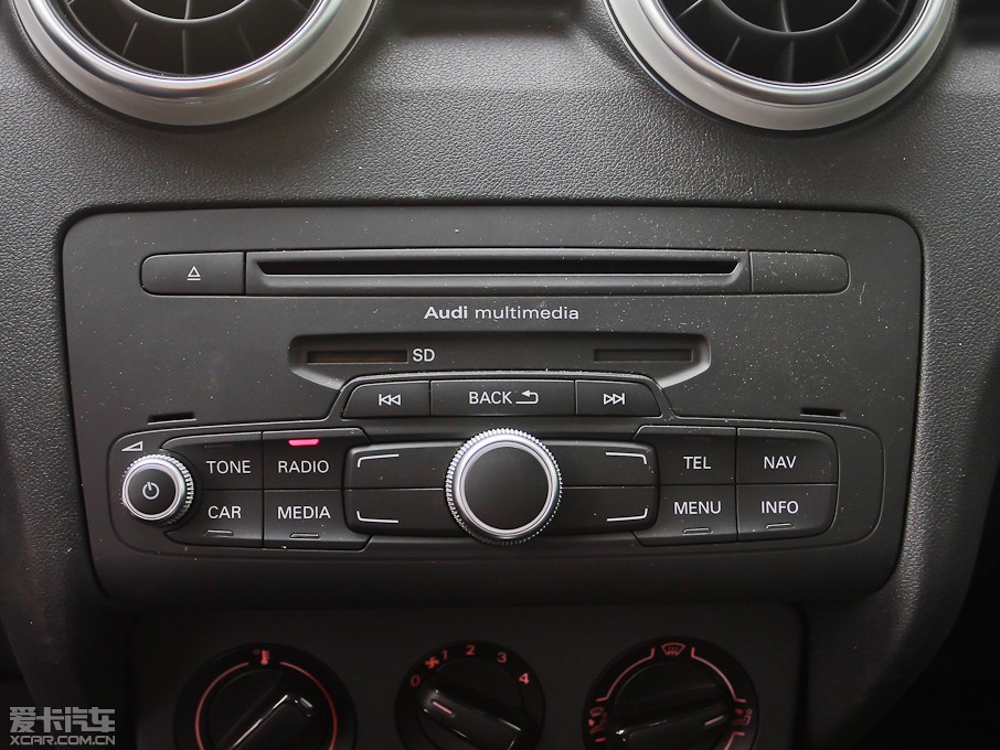 2013WA1 30 TFSI Sportback Urban