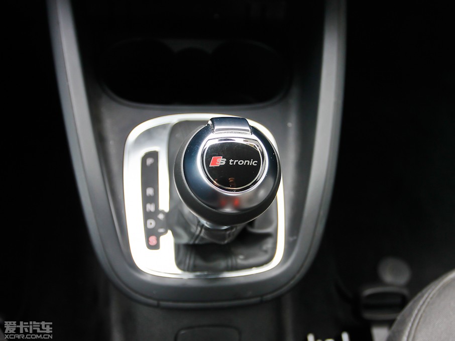 2013WA1 30 TFSI Sportback Urban