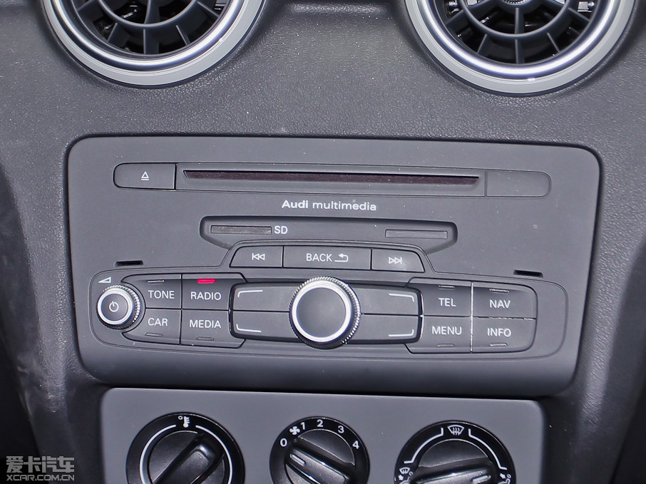 2013WA1 30 TFSI Sportback Urban