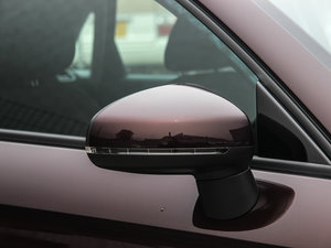 201330 TFSI Sportback Urban (x)(ji)^