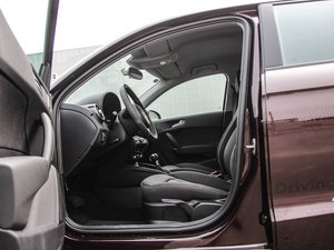 201330 TFSI Sportback Urban ǰſg