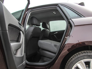 201330 TFSI Sportback Urban ηŵ