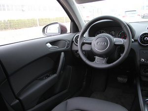 201330 TFSI Sportback Urban п؅^(q)