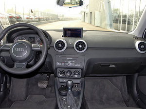 201330 TFSI Sportback Urban п؅^(q)