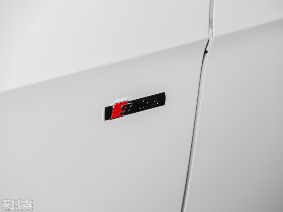 2014WA3 Sportback(M) 40 TFSI S Line m