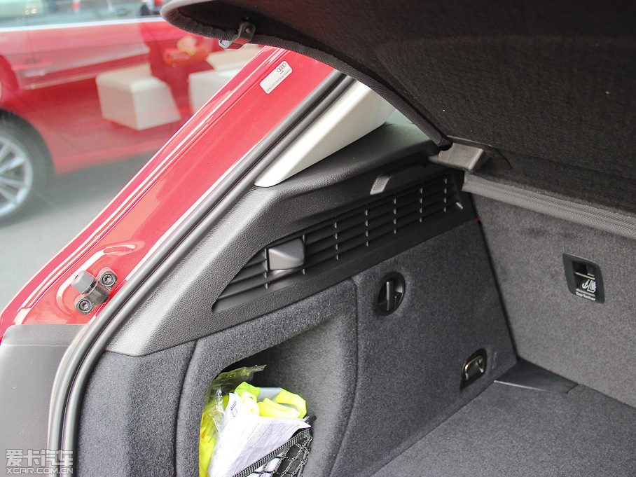 2014?yun)WA3 Sportback(M(jn)) 40 TFSI S Line m