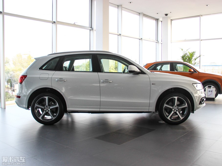 2013WQ5(M) 45 TFSI quattro \