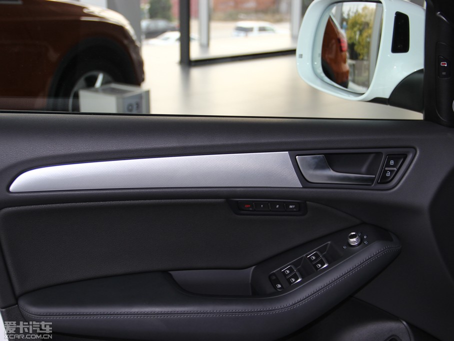 2013WQ5(M) 45 TFSI quattro \