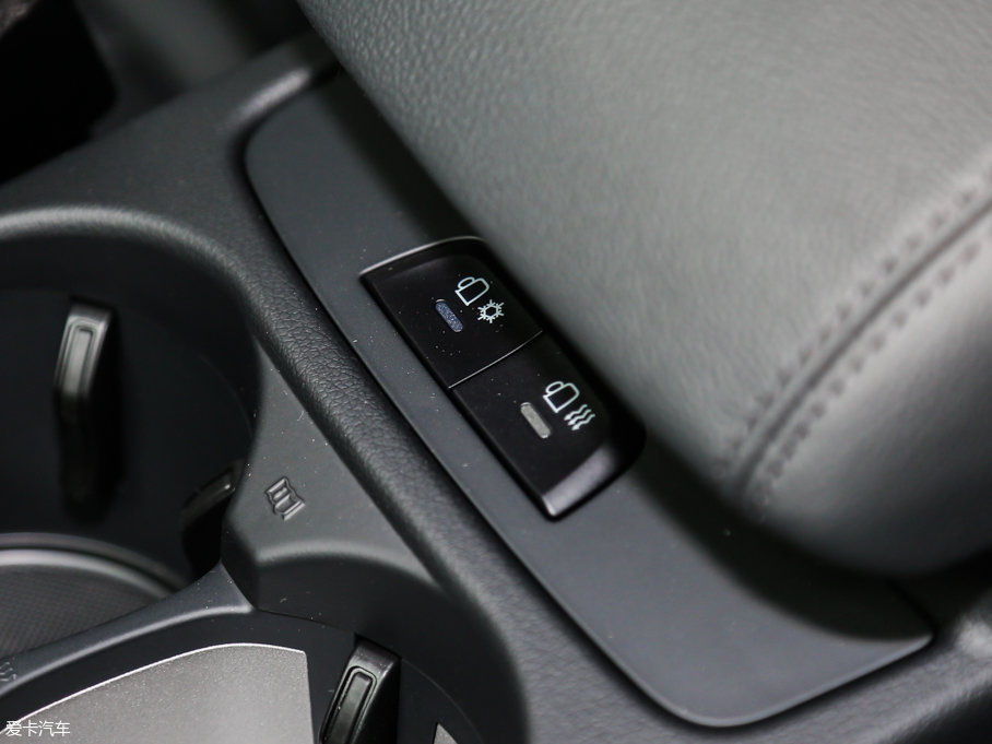 2013?yun)WQ5(M(jn)) 45 TFSI quattro \(yn)(dng)