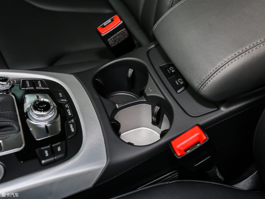 2013?yun)WQ5(M(jn)) 45 TFSI quattro \(yn)(dng)