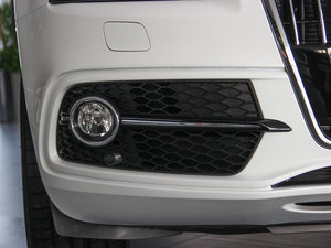 201345 TFSI quattro \ ^