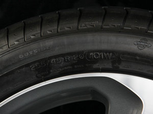 201345 TFSI quattro \ ^