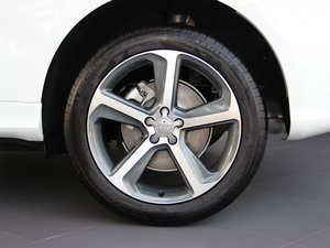 201345 TFSI quattro \ ^