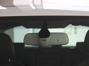 201345 TFSI quattro \ ^