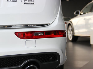 201345 TFSI quattro \ ^