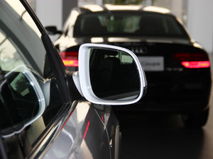 201345 TFSI quattro \ ^