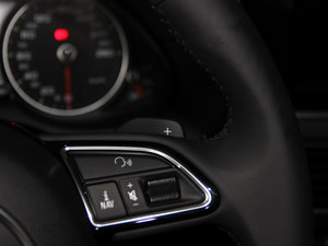 201345 TFSI quattro \ п؅^