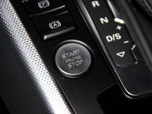 201345 TFSI quattro \ п؅^